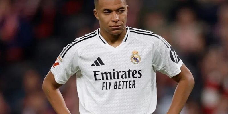 Mbappe phá vỡ im lặng về sự trở lại của Pogba 3 Sự hỗ trợ giữa các ngôi sao trong giai đoạn khủng hoảng